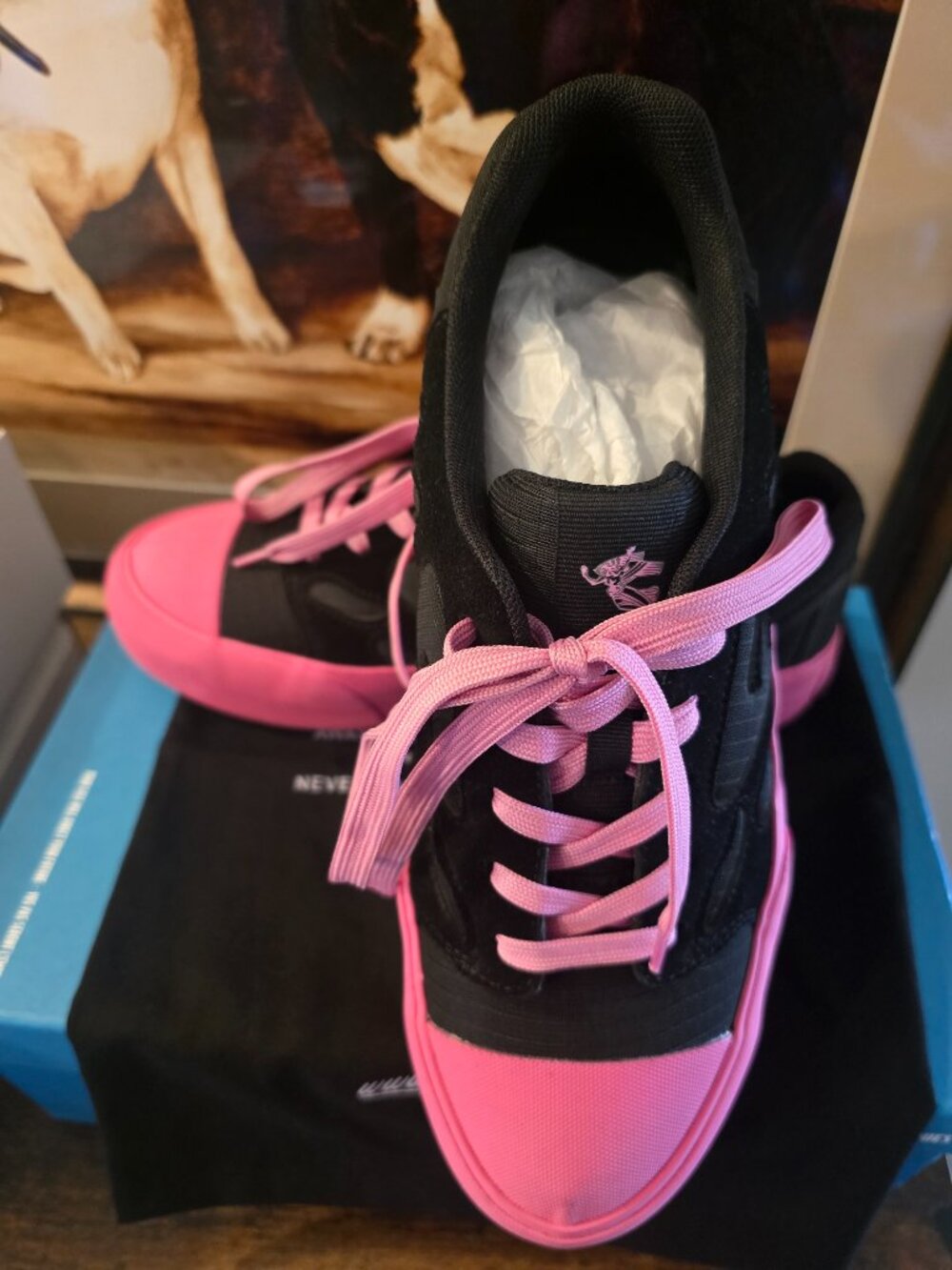 John Fluevog Shoes AGAVE SNEAKERS Black / Pink BLACKPINK M10 W12 NEW RARE